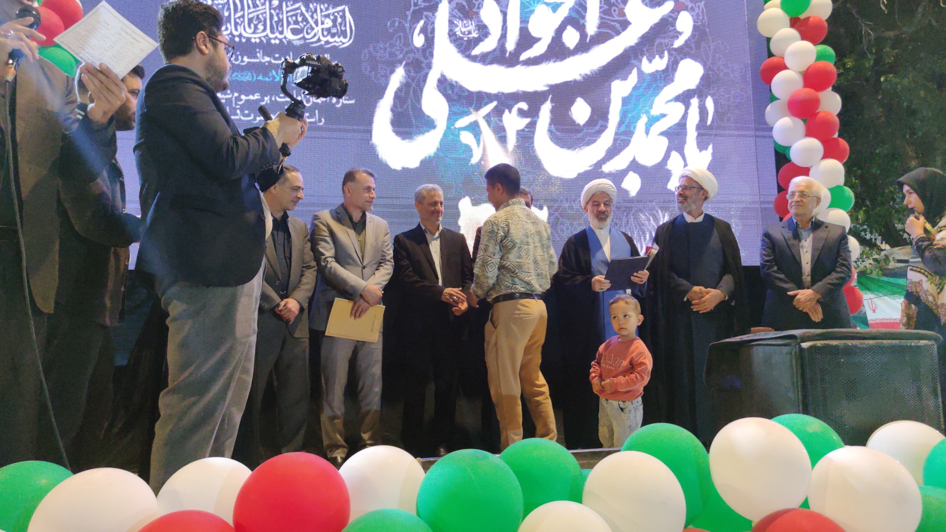 گامی بلند برای حمایت از خانواده؛ آیین واگذاری زمین به ۱۸۰۰ خانوار بجنوردی در طرح جوانی جمعیت همزمان با هفته ملی جمعیت در خراسان شمالی برگزار شد